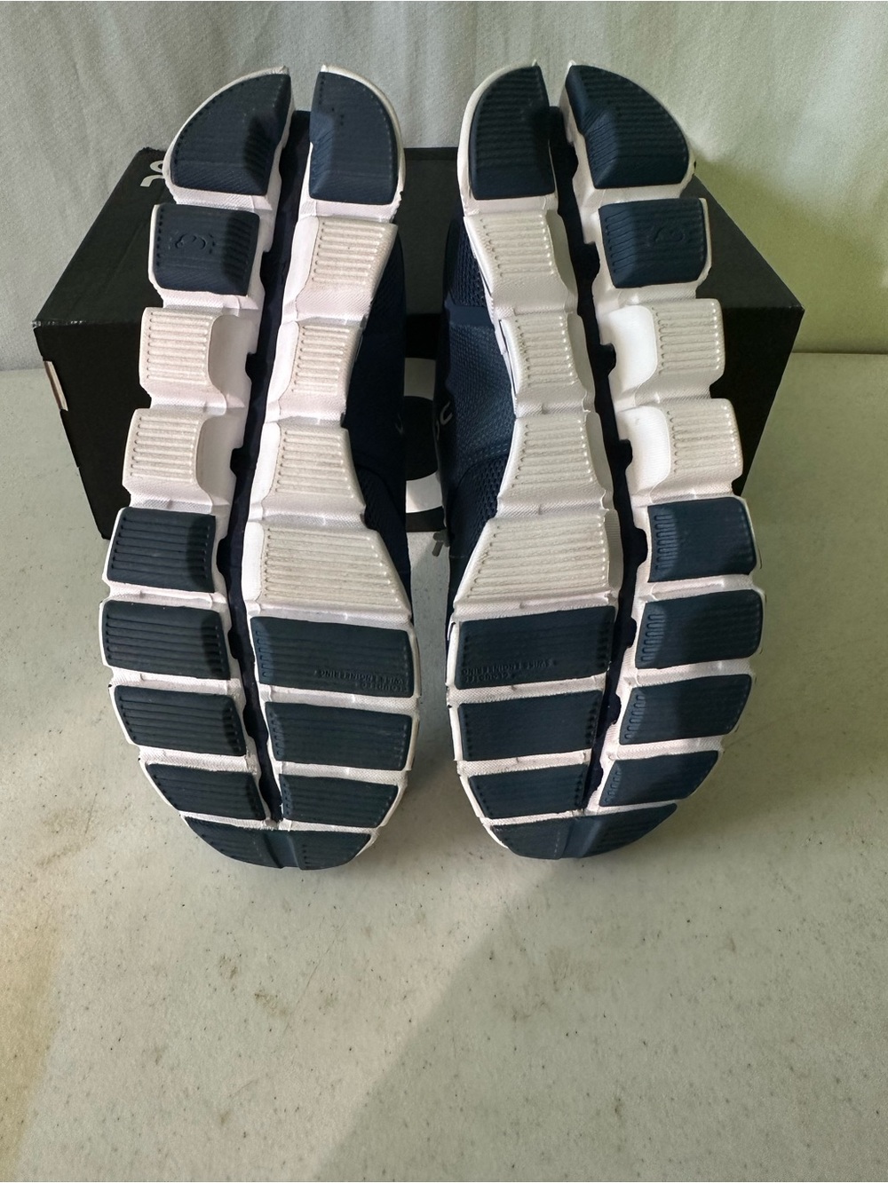 On Cloud Womens 7.5 Denim White Running Shoes Swiss Engineering Sneakers - Picture 7 of 8